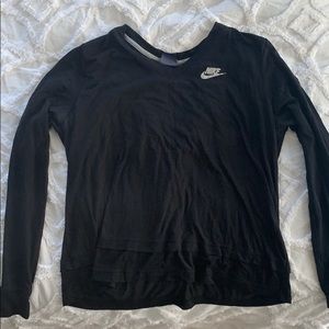 Black Nike Crop top:)) Size Medium!!! :)))